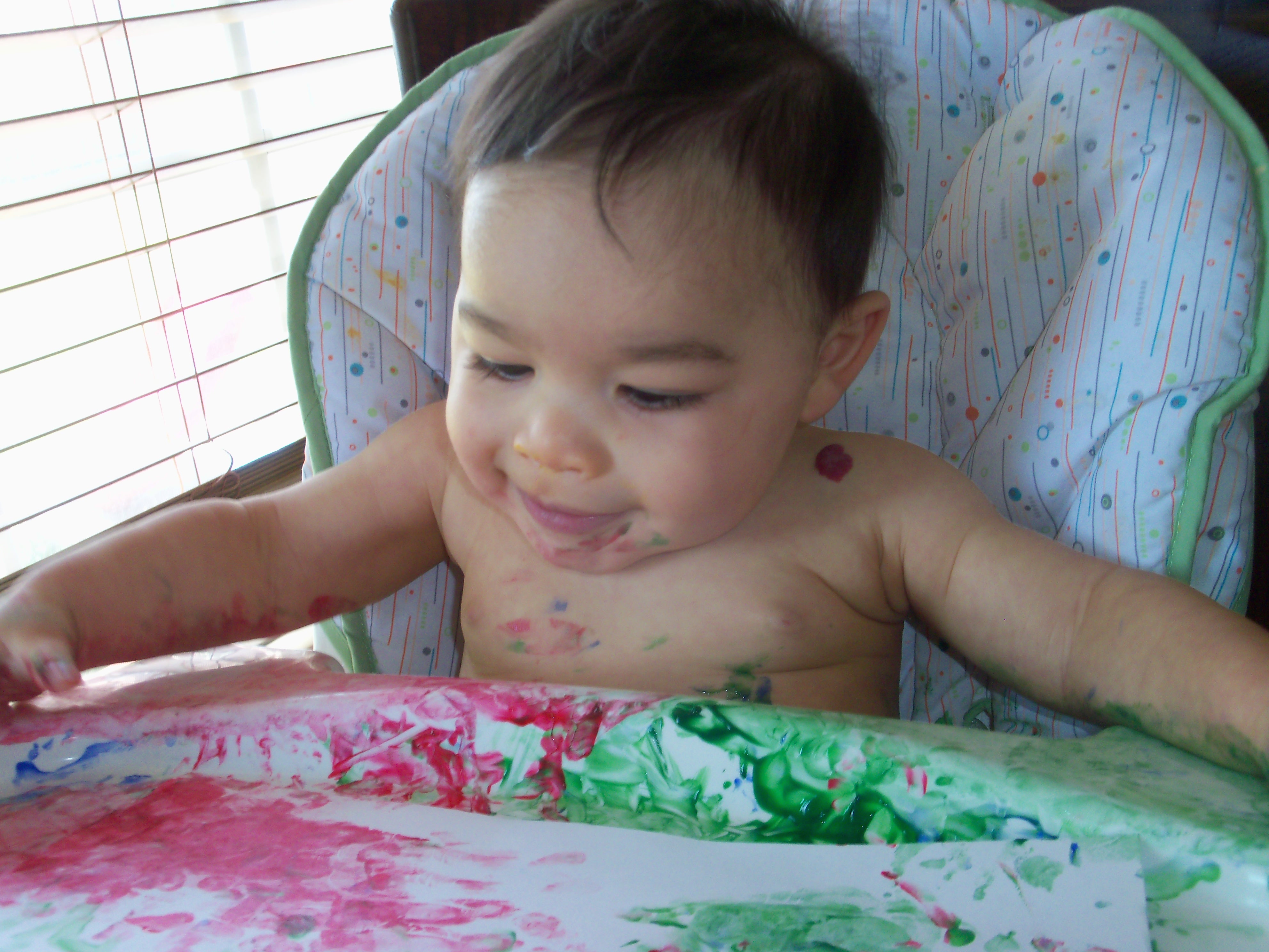 being-a-mommy-is-messy-but-oh-so-fun