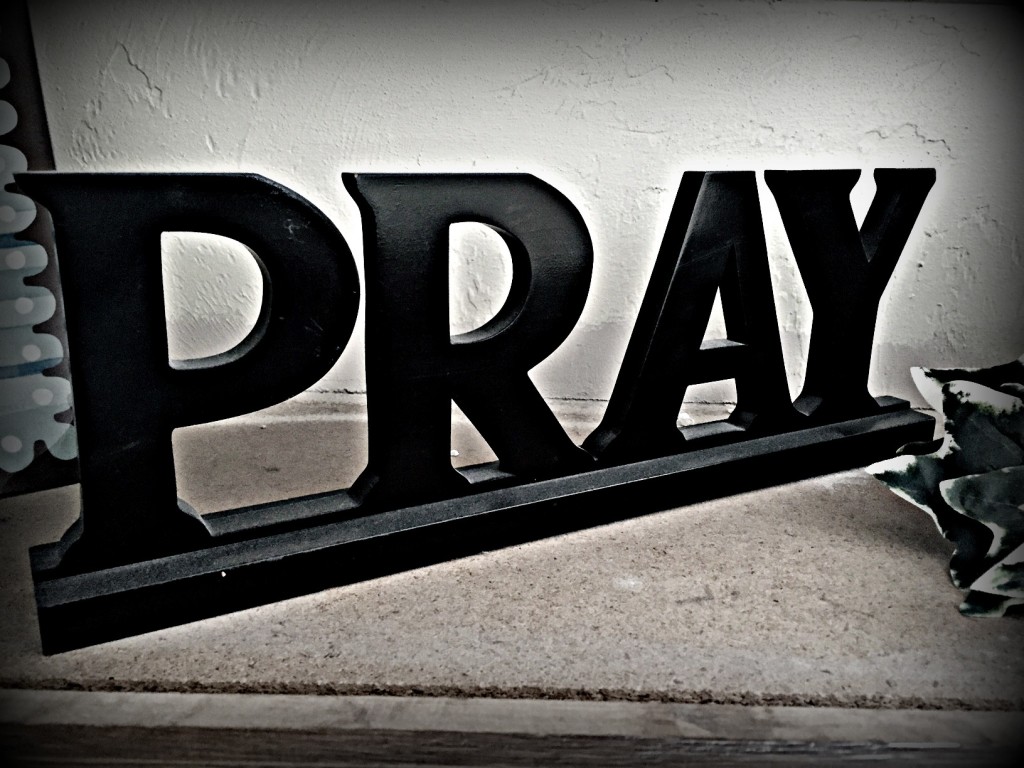 pray